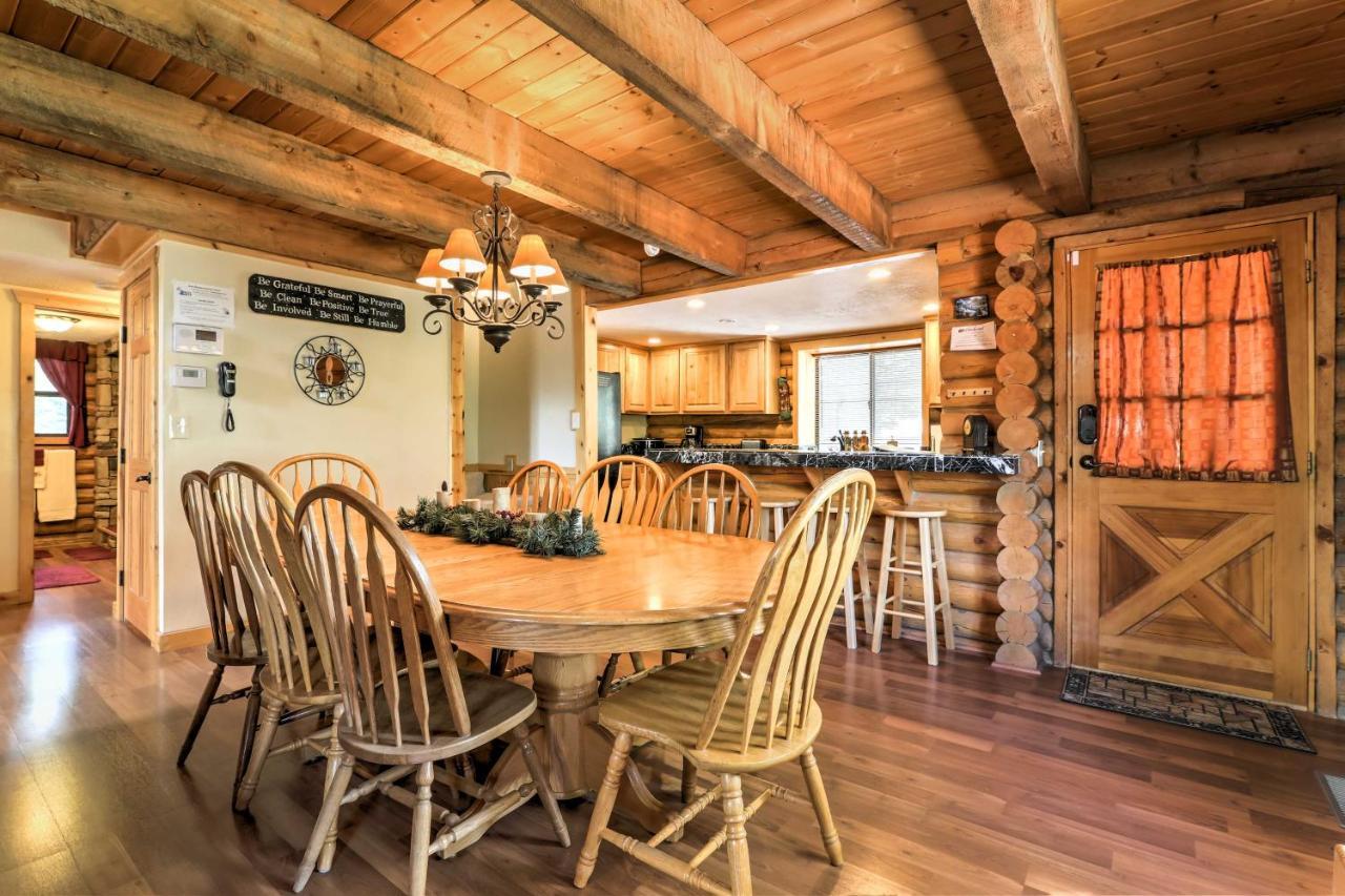 Cozy Utah Cabin With Deck And Fire Pit! Duck Creek Village Exterior photo